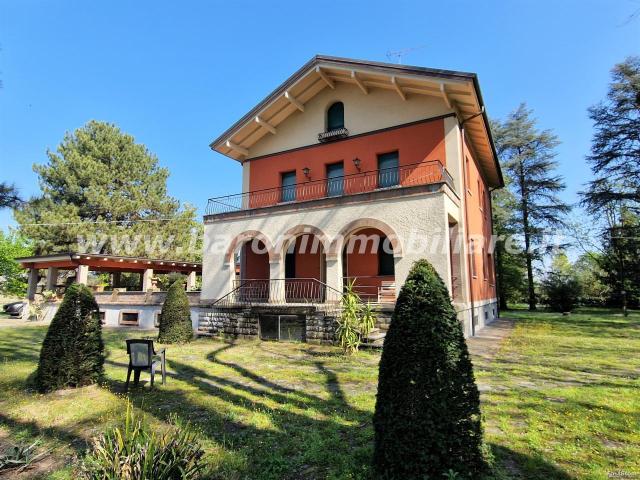Villa in vendita a Bologna