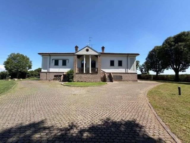 Villa in vendita a Bomporto MO