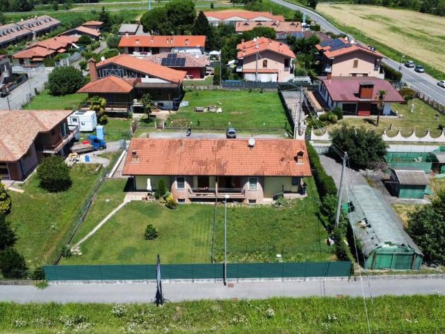 Villa in vendita a Bonate Sopra BG