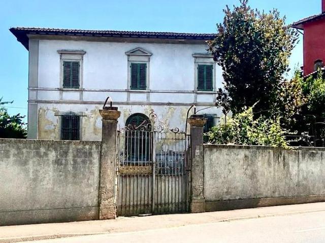 Villa in vendita a Borgo a Buggiano Buggiano 380 mq Rif: 1424006