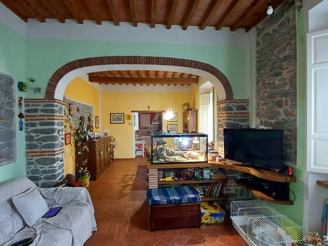 Villa in vendita a Borgo a Mozzano LU