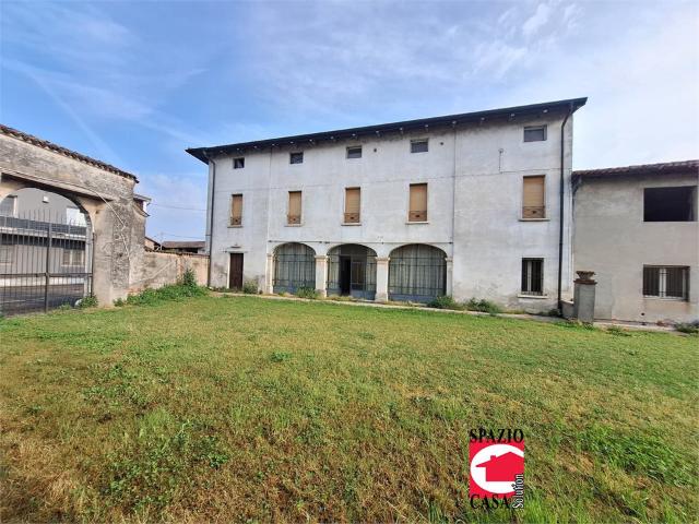 Villa in vendita a Borgo San Giacomo