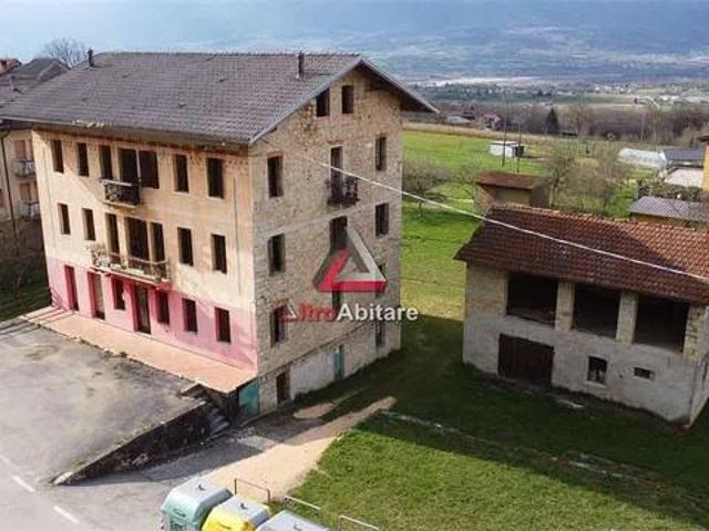 Villa in vendita a Borgo Valbelluna BL