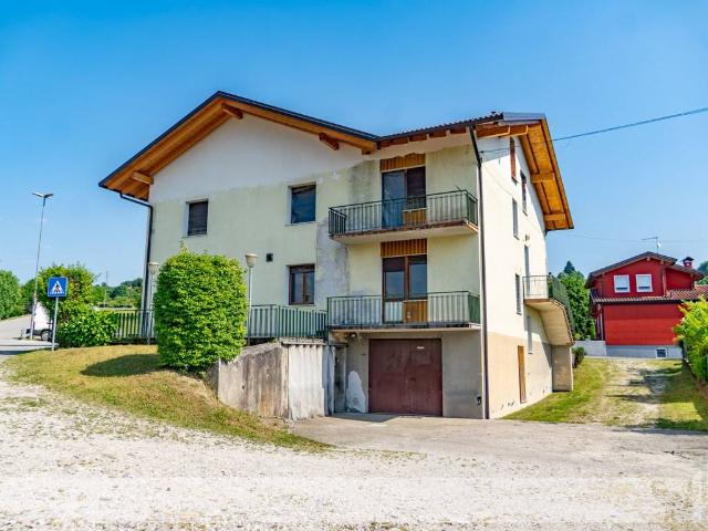 Villa in vendita a Borgo Valbelluna BL