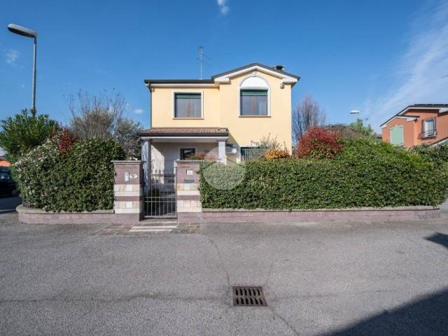 Villa in vendita a Borgo Virgilio MN