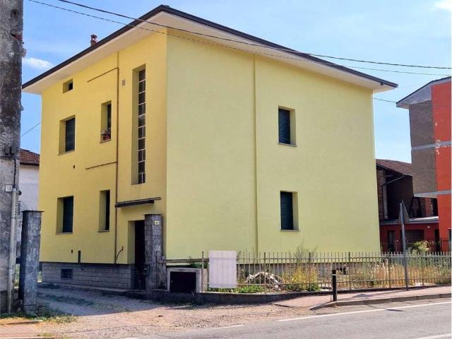 Villa in vendita a Borgomanero NO