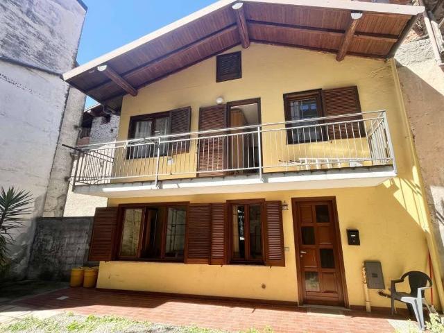 Villa in vendita a Borgomanero NO