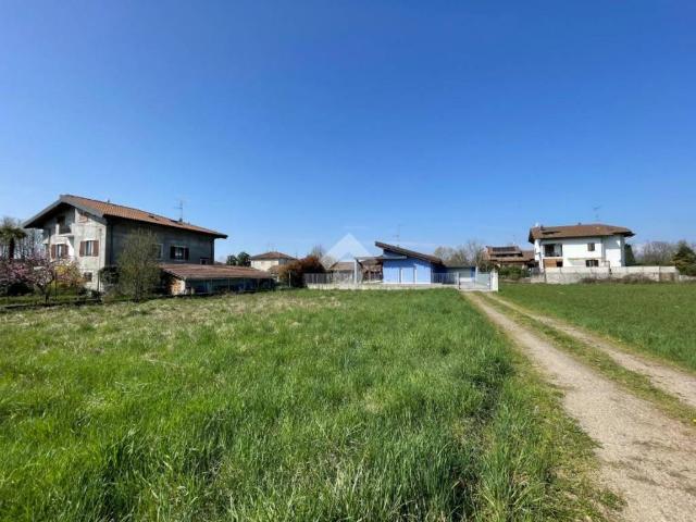 Villa in vendita a Borgomanero NO