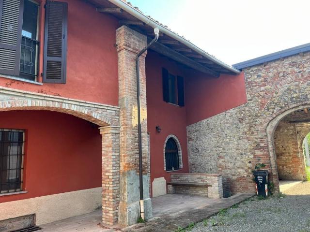 Villa in vendita a Borgonovo Val Tidone PC