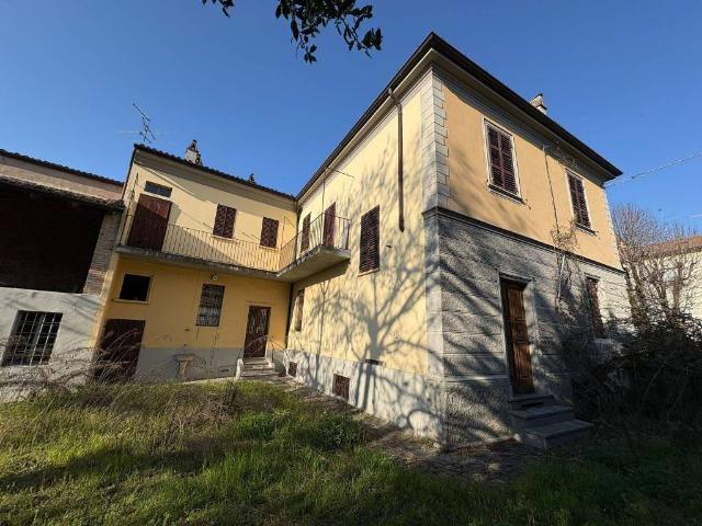 Villa in vendita a Borgonovo Val Tidone PC