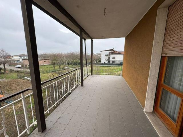Villa in vendita a Borgonovo Val Tidone PC