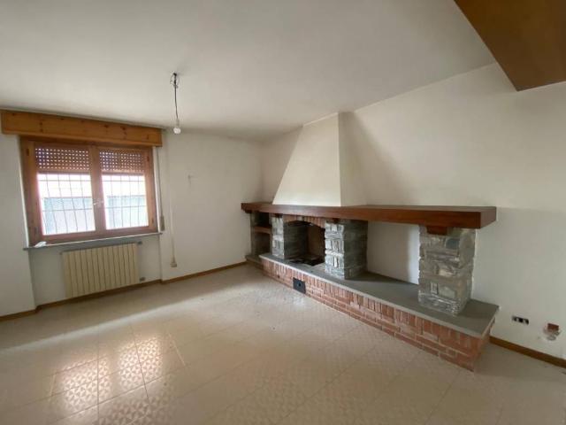 Villa in vendita a Borgonovo Val Tidone PC