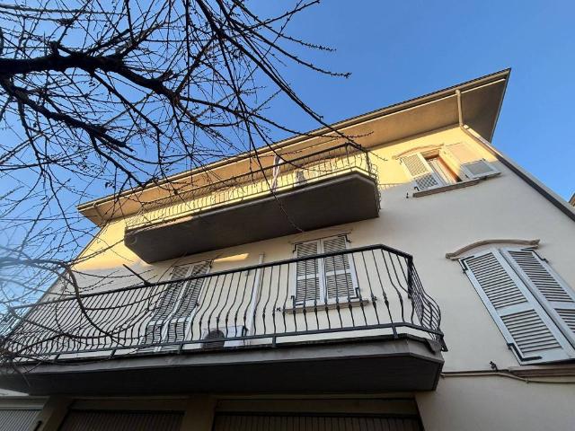 Villa in vendita a Borgonovo Val Tidone PC
