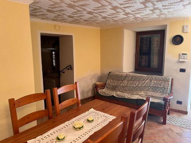 Villa in vendita a Borgonovo Val Tidone PC