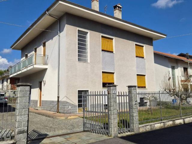 Villa in vendita a Borgosesia VC