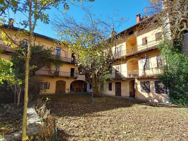 Villa in vendita a Borgosesia VC