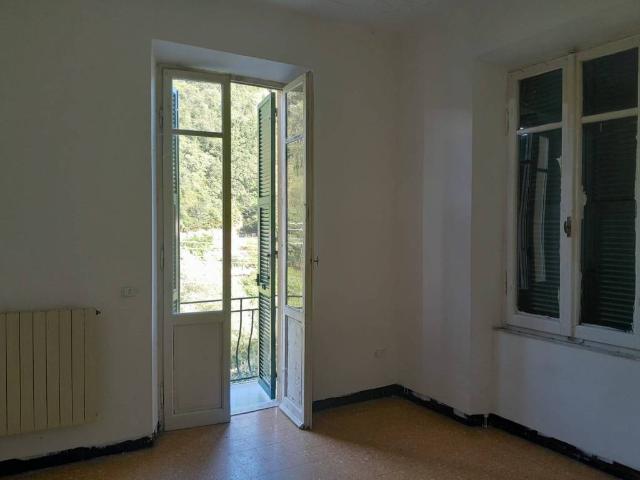 Villa in vendita a Borghetto di Vara SP
