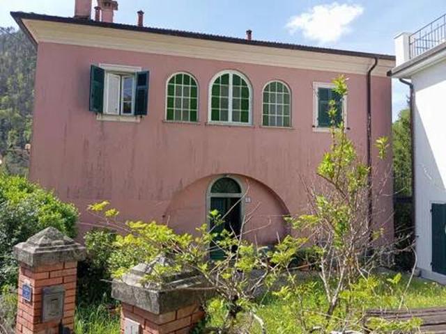 Villa in vendita a Borghetto di Vara SP
