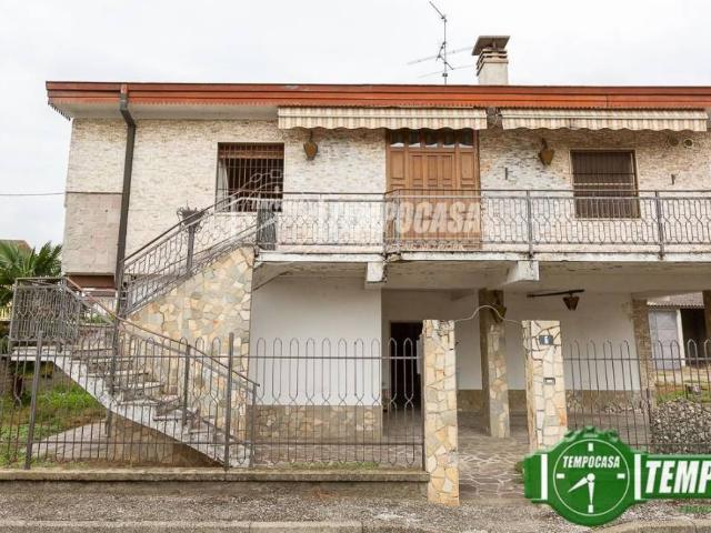 Villa in vendita a Borghetto Lodigiano LO
