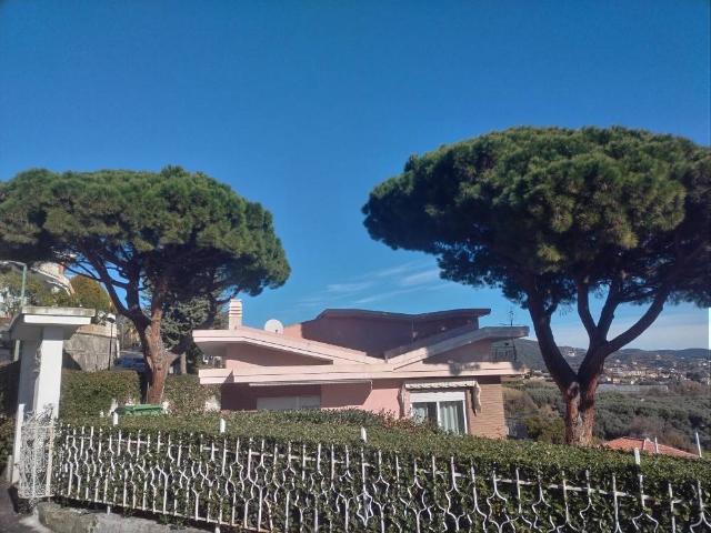 Villa in vendita a Borghetto Santo Spirito SV
