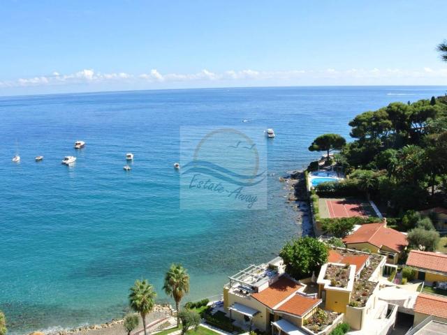 Villa in vendita a Bordighera IM
