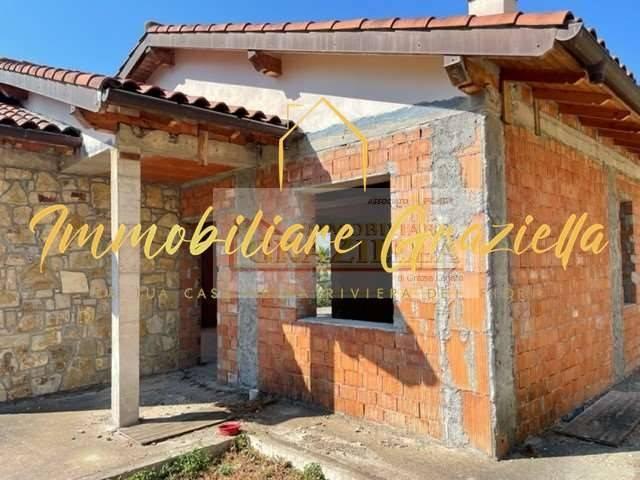 Villa in vendita a Bordighera IM