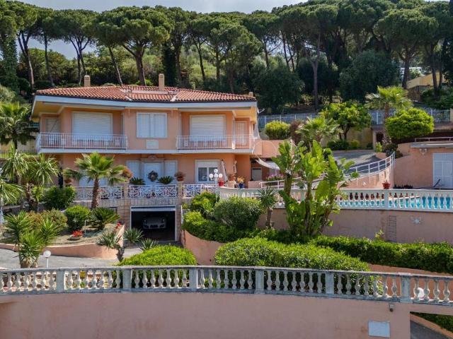 Villa in vendita a Bordighera IM