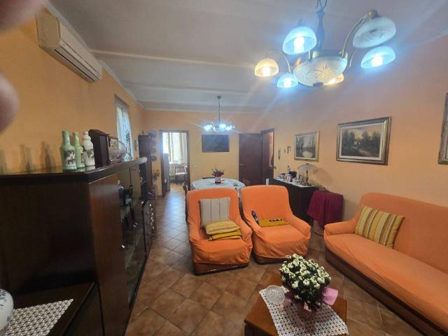 Villa in vendita a Boretto RE
