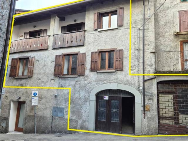 Villa in vendita a Borno BS