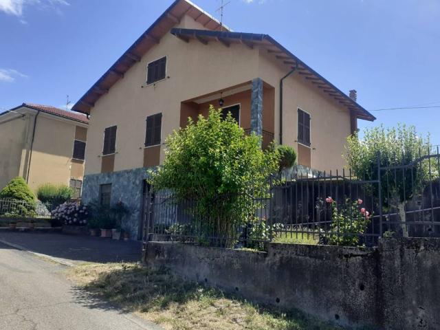 Villa in vendita a Bosio AL