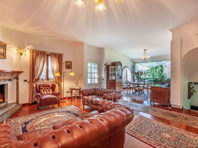 Villa in vendita a Bosisio Parini LC