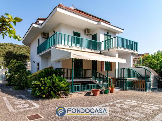 Villa in vendita a Battipaglia