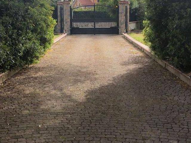 Villa in vendita a Battipaglia SA
