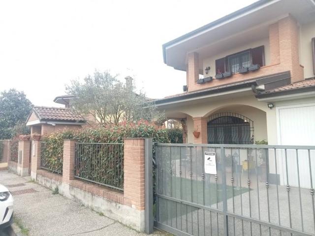 Villa in vendita a Battuda PV