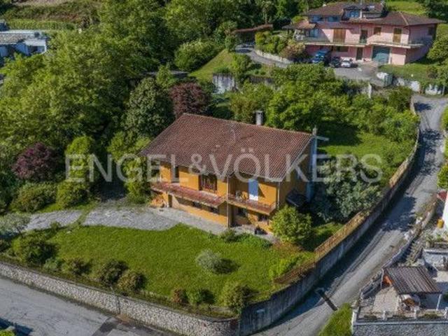 Villa in vendita a Baveno