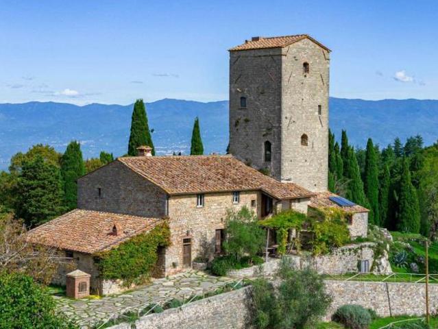 Villa in vendita a Badia Coltibuono Gaiole in Chianti 684 mq Rif: 1421999