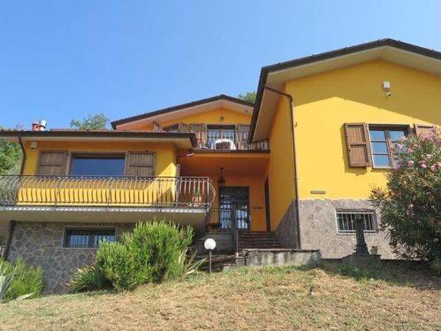 Villa in vendita a Bagnone MS
