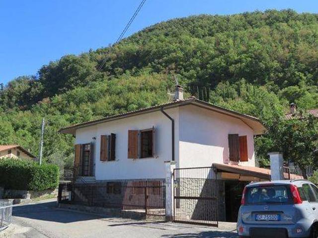 Villa in vendita a Bagnone MS