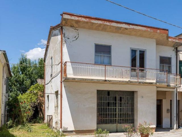 Villa in vendita a Bagnacavallo RA