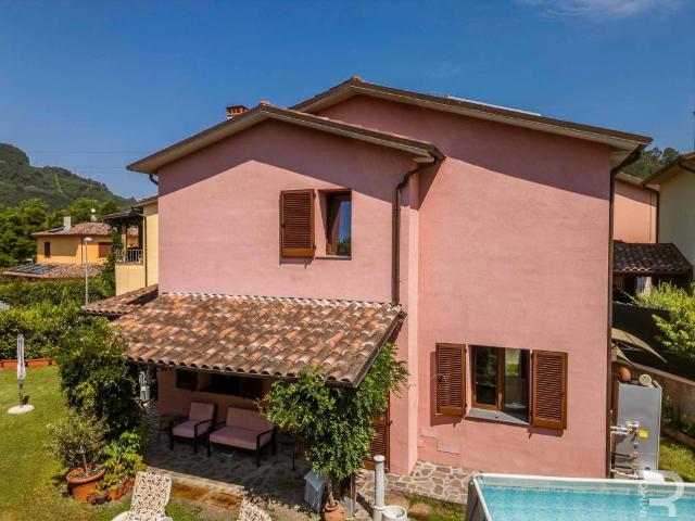 Villa in vendita a Bagni di Lucca LU