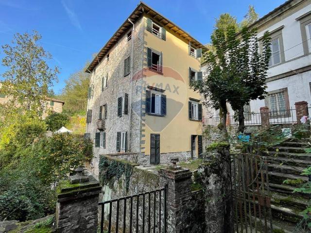 Villa in vendita a Bagni di Lucca LU