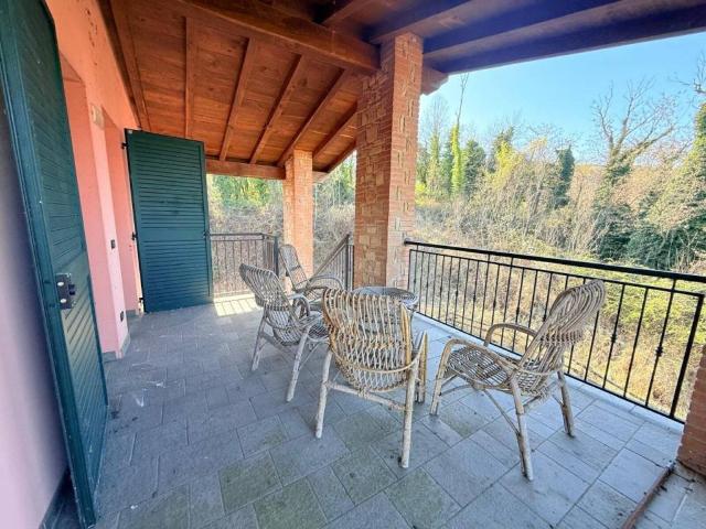 Villa in vendita a Baiso RE