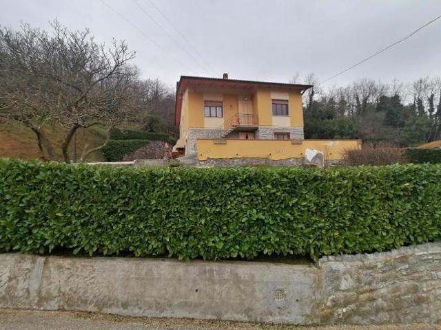 Villa in vendita a Balbano Lucca 240 mq Rif: 1385921