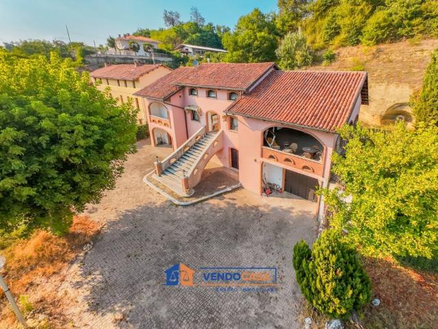 Villa in vendita a Baldichieri d'Asti AT