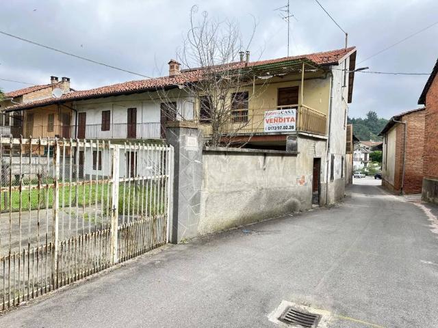 Villa in vendita a Baldissero d'Alba CN