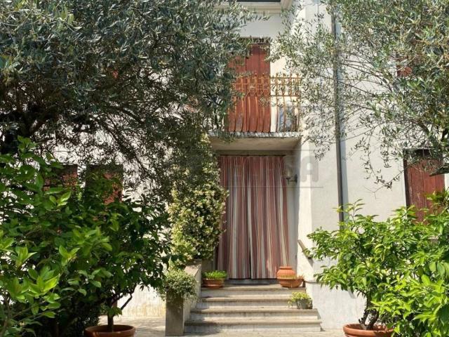 Villa in vendita a Barbarano Mossano VI