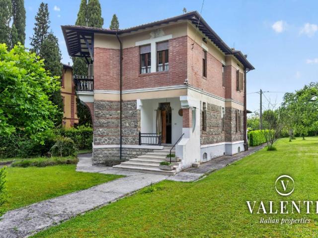 Villa in vendita a Barga LU