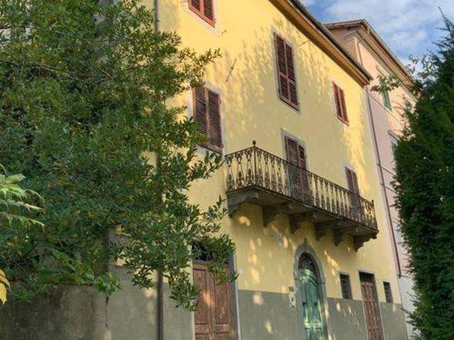 Villa in vendita a Barga LU
