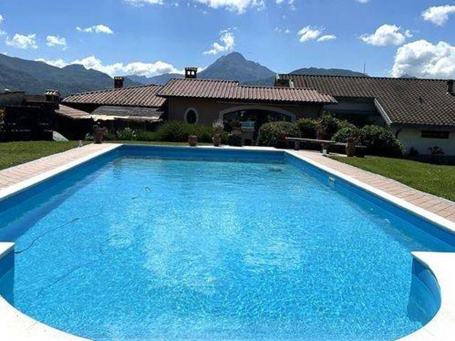 Villa in vendita a Barga LU