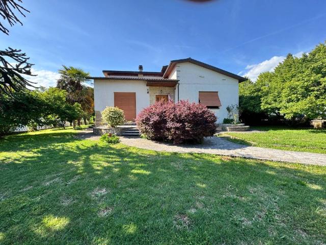 Villa in vendita a Barga LU